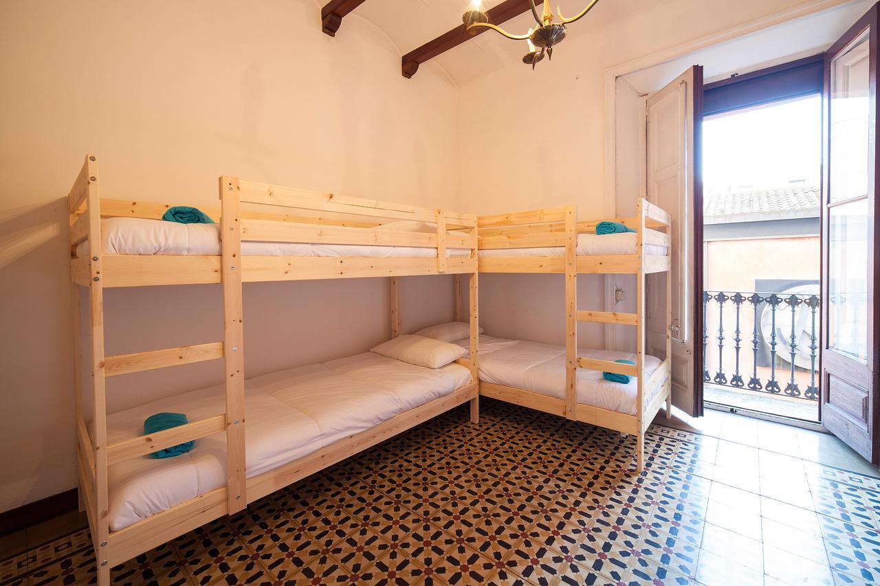 Bed In Girona Bed & Breakfast Exterior foto