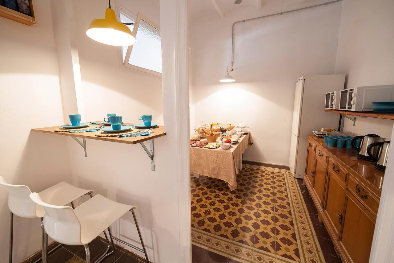 Bed In Girona Bed & Breakfast Exterior foto