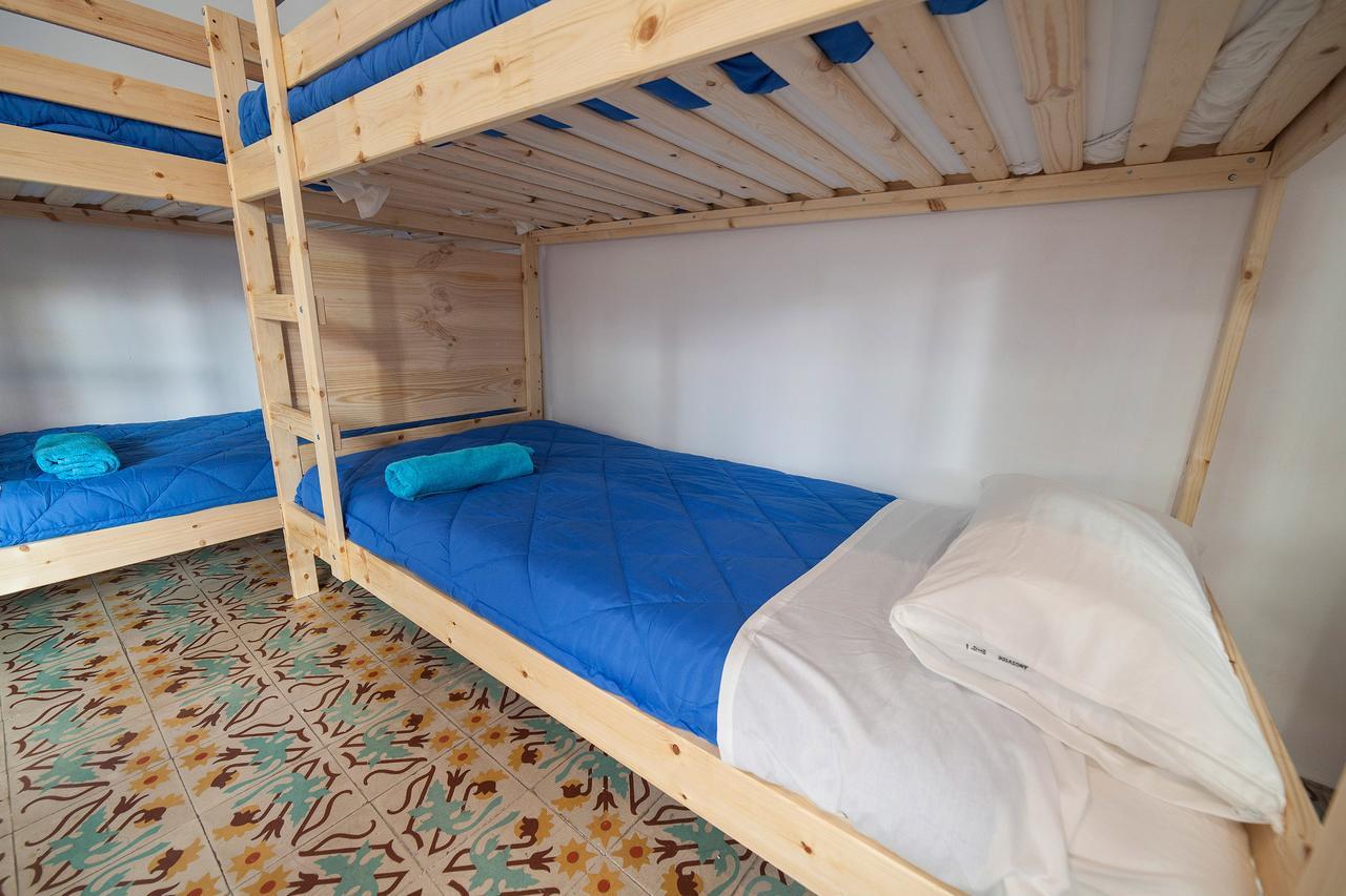 Bed In Girona Bed & Breakfast Exterior foto