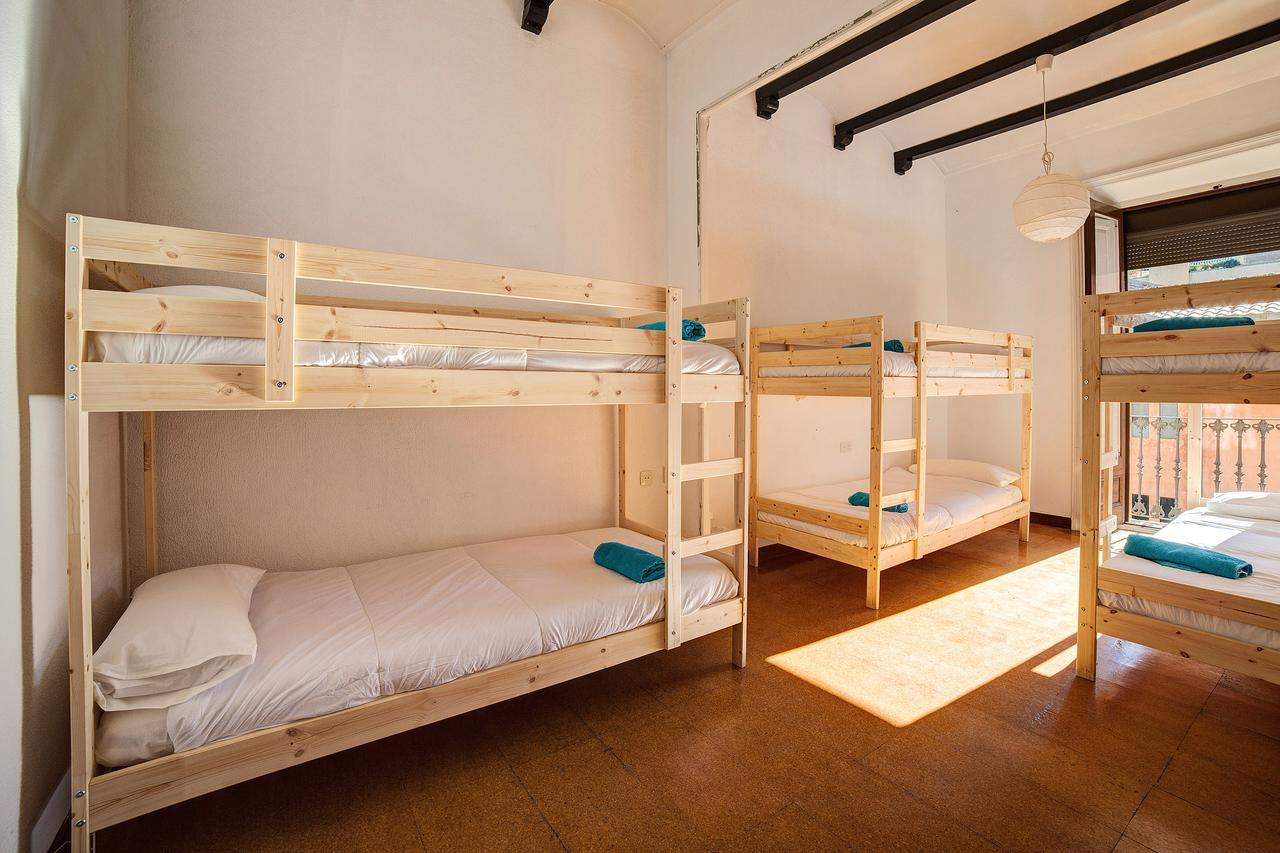 Bed In Girona Bed & Breakfast Exterior foto